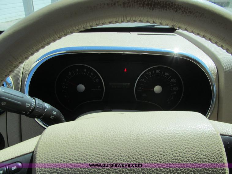 image for item K5625 2006 Ford Explorer XLT SUV