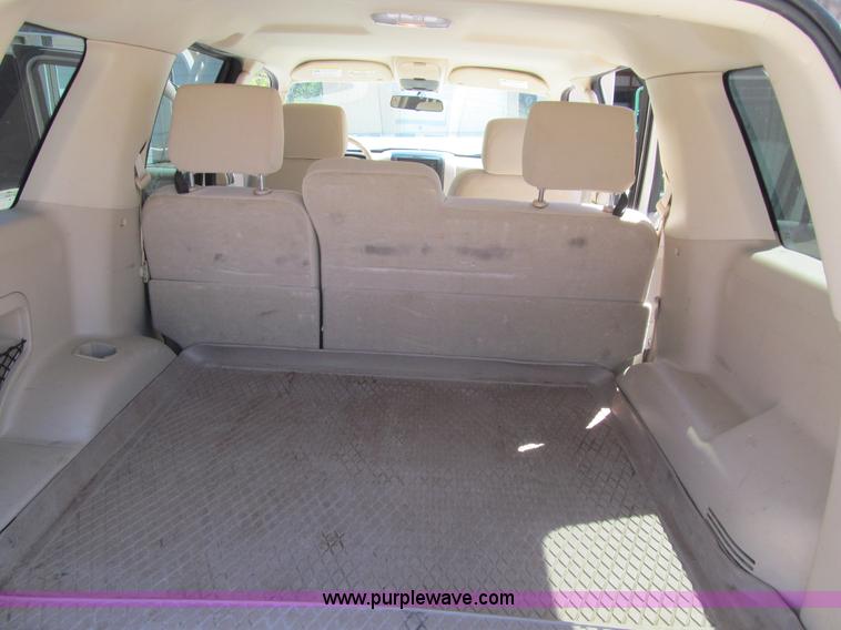 image for item K5625 2006 Ford Explorer XLT SUV