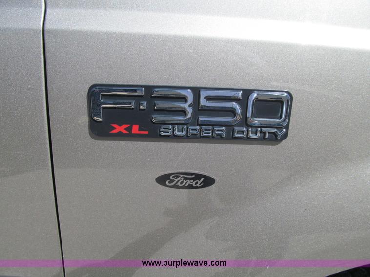 image for item K5627 2003 Ford F350 Super Duty XL dump bed pickup truck