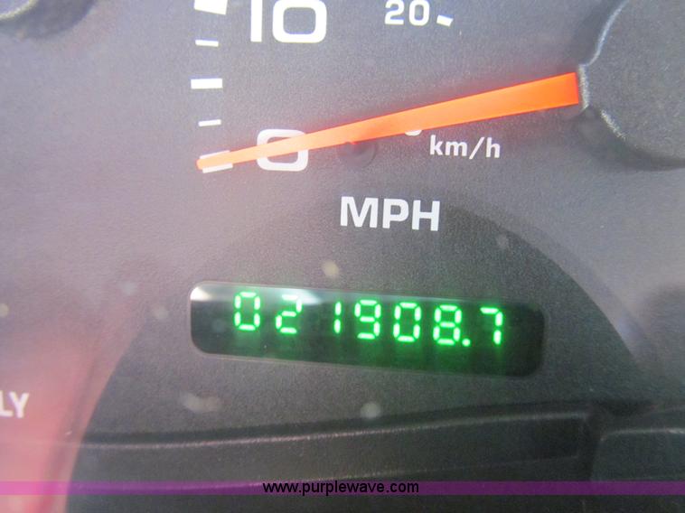 image for item K5627 2003 Ford F350 Super Duty XL dump bed pickup truck