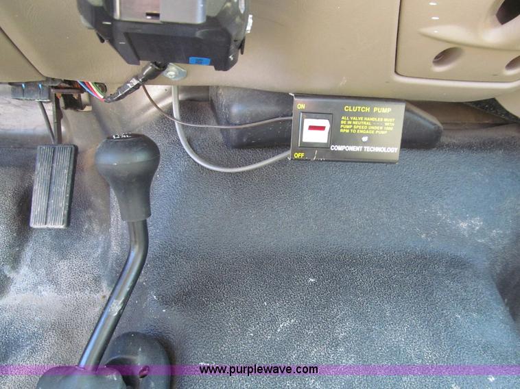 image for item K5627 2003 Ford F350 Super Duty XL dump bed pickup truck