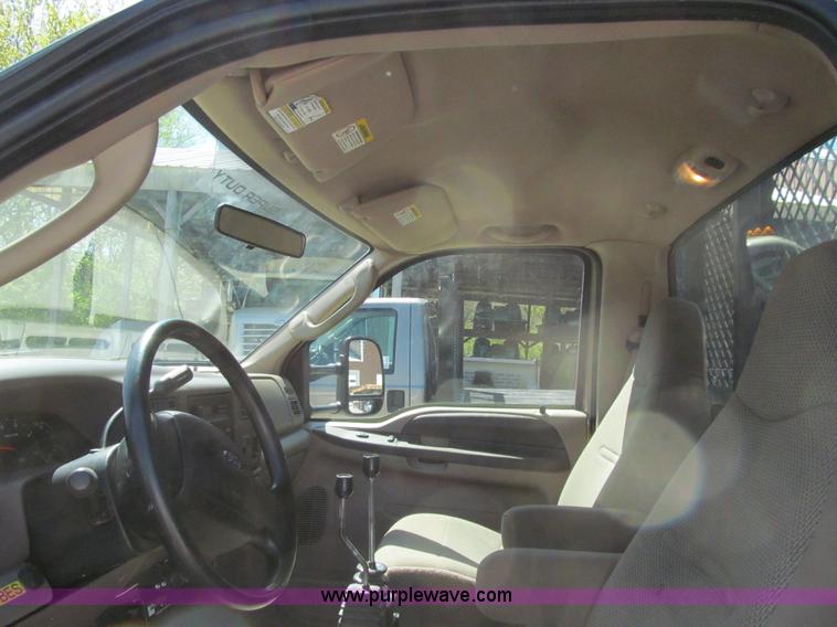 image for item K5627 2003 Ford F350 Super Duty XL dump bed pickup truck