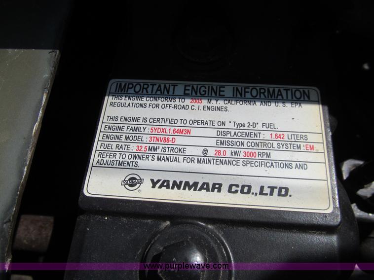 image for item K5629 2005 John Deere 1565 Series II lawn mower