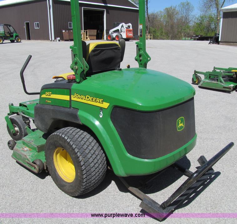 image for item K5630 2007 John Deere 977 Z-Trak ZTR lawn mower