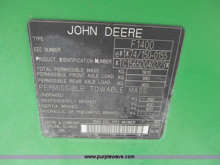 image for item K5631 2005 John Deere 1565 Series II lawn mower