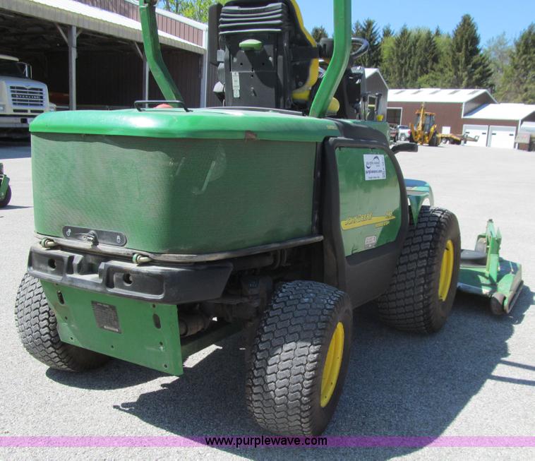 image for item K5631 2005 John Deere 1565 Series II lawn mower
