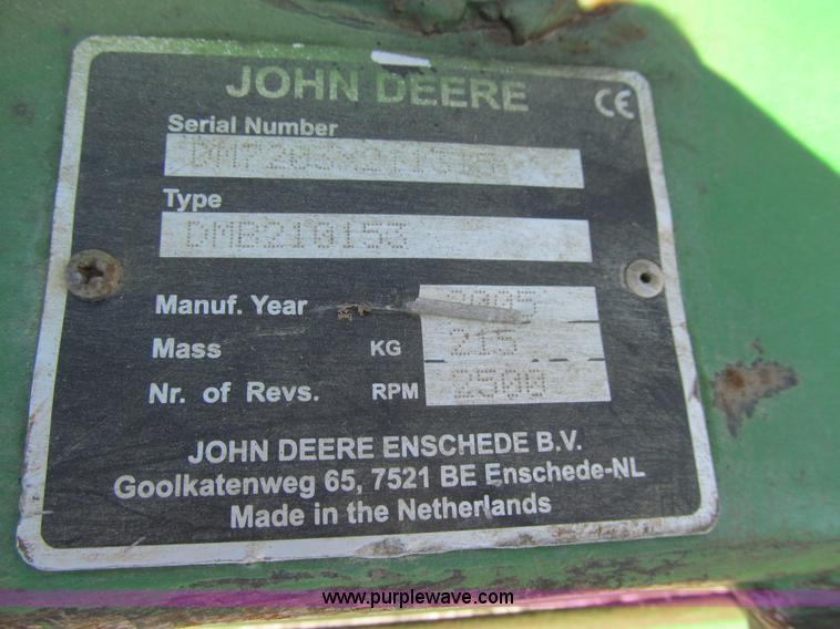 image for item K5631 2005 John Deere 1565 Series II lawn mower
