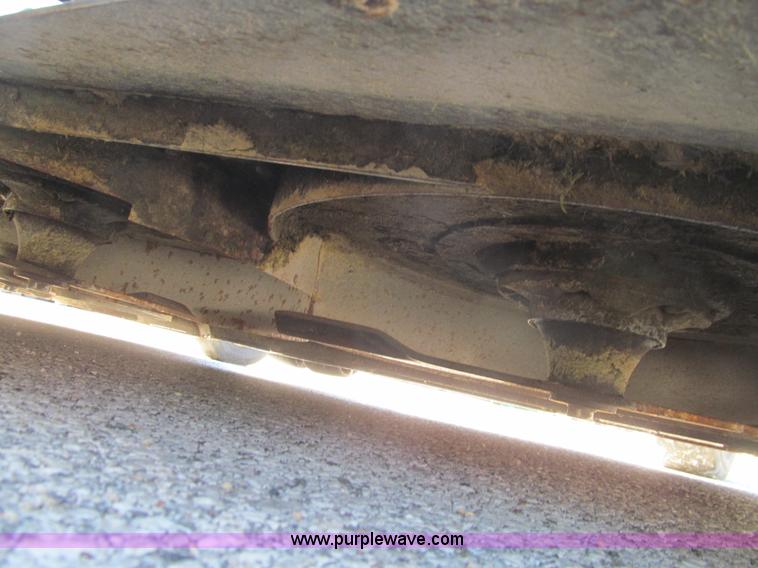 image for item K5631 2005 John Deere 1565 Series II lawn mower