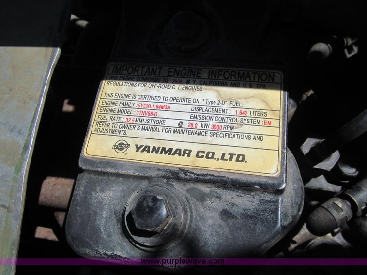 image for item K5631 2005 John Deere 1565 Series II lawn mower