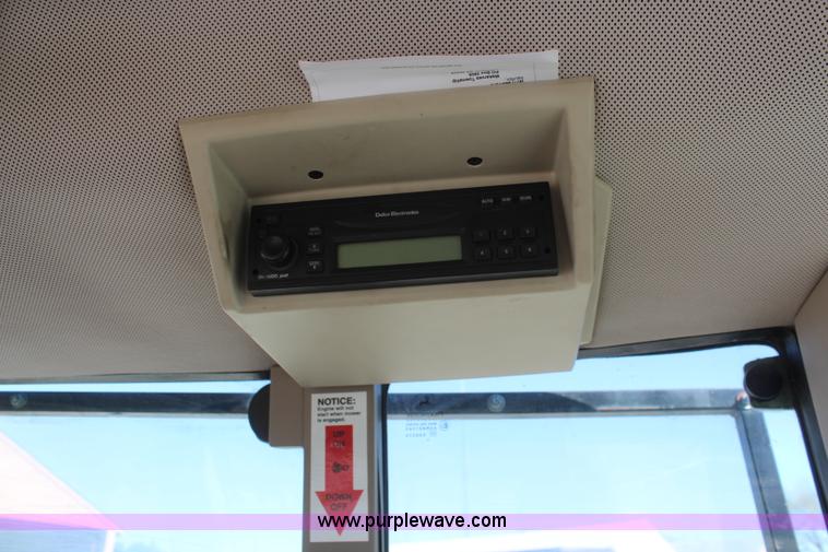 image for item K6949 2006 John Deere 6415 MFWD tractor