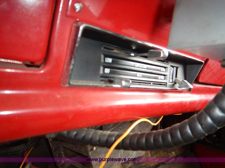 image for item K7419 1972 Ford 750 fire truck