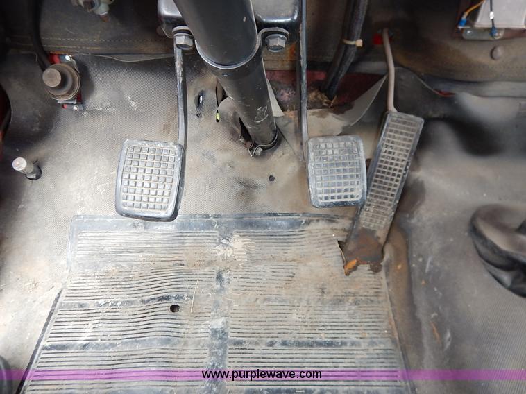 image for item K7419 1972 Ford 750 fire truck