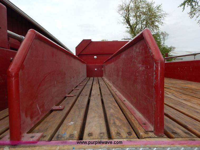 image for item K7419 1972 Ford 750 fire truck