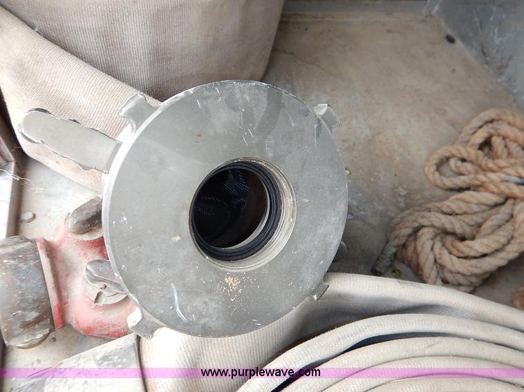 image for item K7419 1972 Ford 750 fire truck