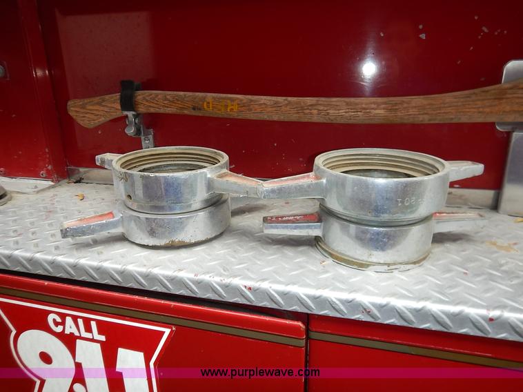 image for item K7419 1972 Ford 750 fire truck