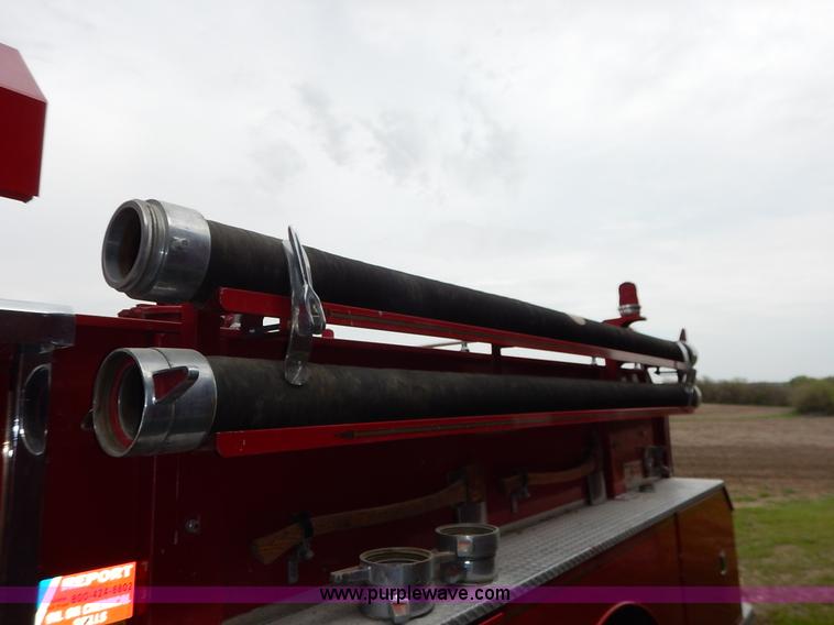 image for item K7419 1972 Ford 750 fire truck