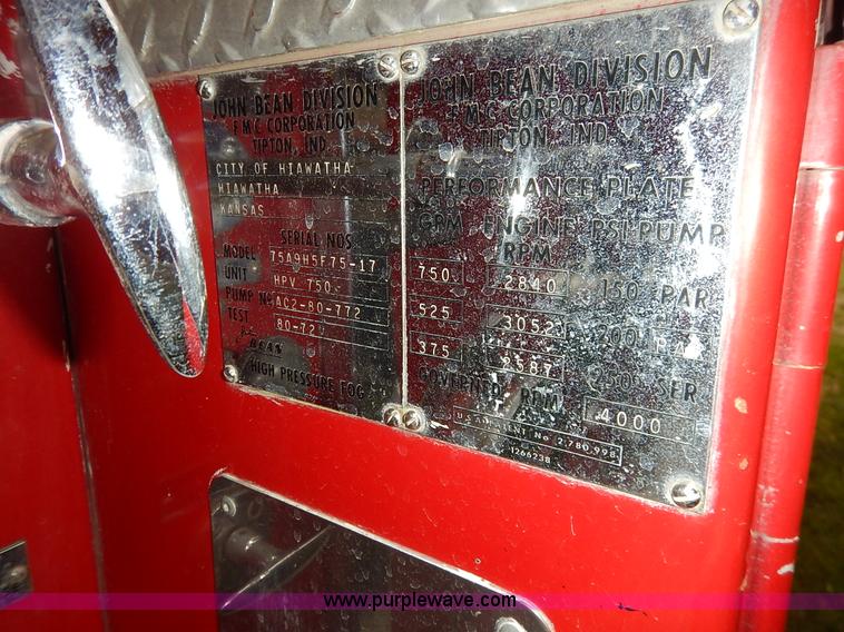 image for item K7419 1972 Ford 750 fire truck