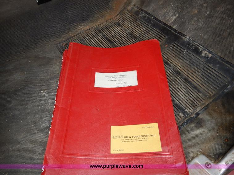 image for item K7419 1972 Ford 750 fire truck