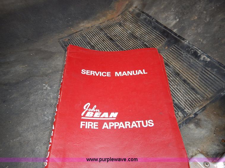 image for item K7419 1972 Ford 750 fire truck