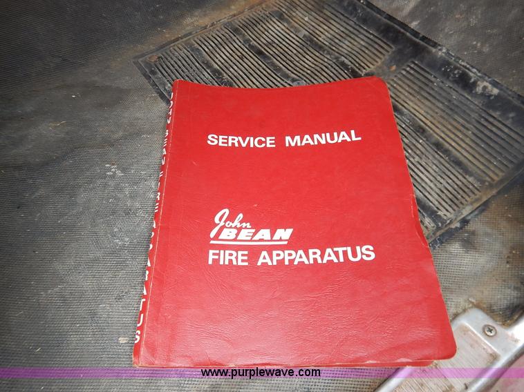 image for item K7419 1972 Ford 750 fire truck