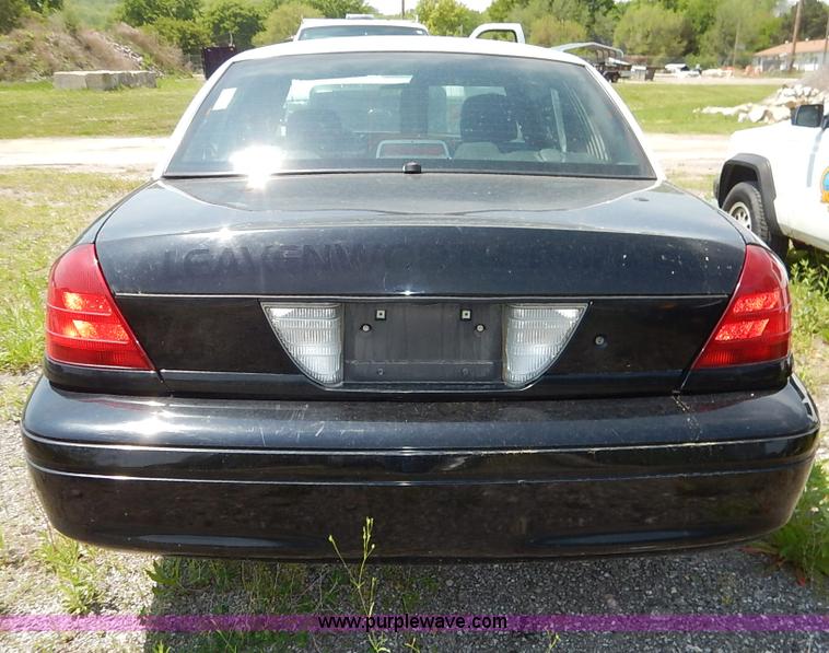 image for item K7420 2007 Ford Crown Victoria Police Interceptor