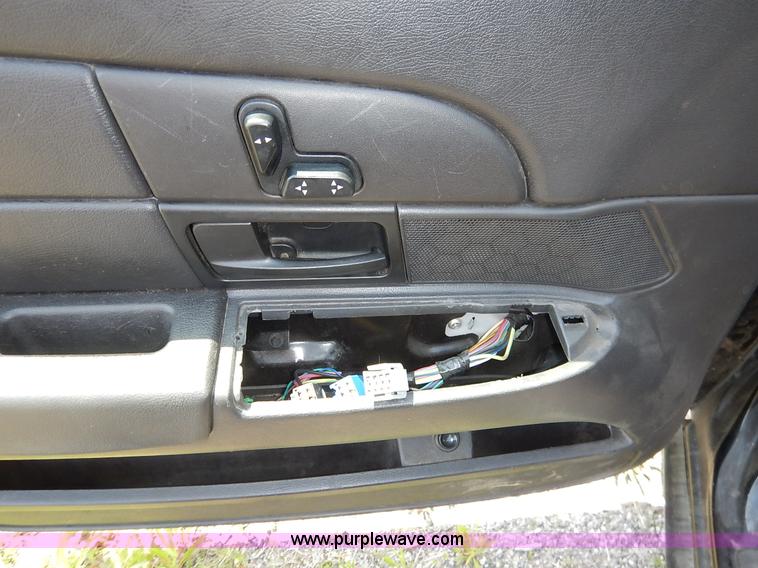 image for item K7420 2007 Ford Crown Victoria Police Interceptor