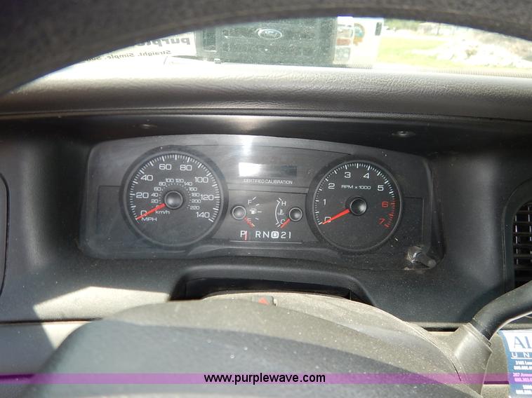 image for item K7420 2007 Ford Crown Victoria Police Interceptor