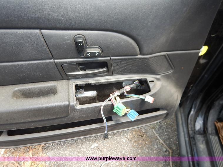 image for item K7421 2011 Ford Crown Victoria Police Interceptor