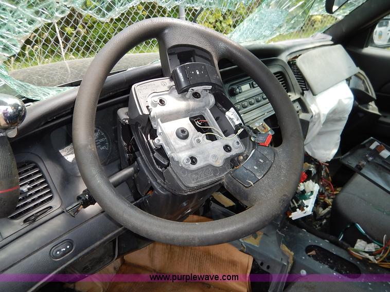 image for item K7421 2011 Ford Crown Victoria Police Interceptor