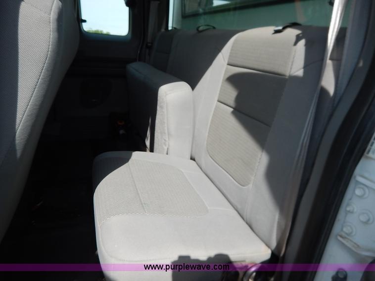 image for item K7438 2006 Ford F350 Super Duty XL SuperCab pickup truck