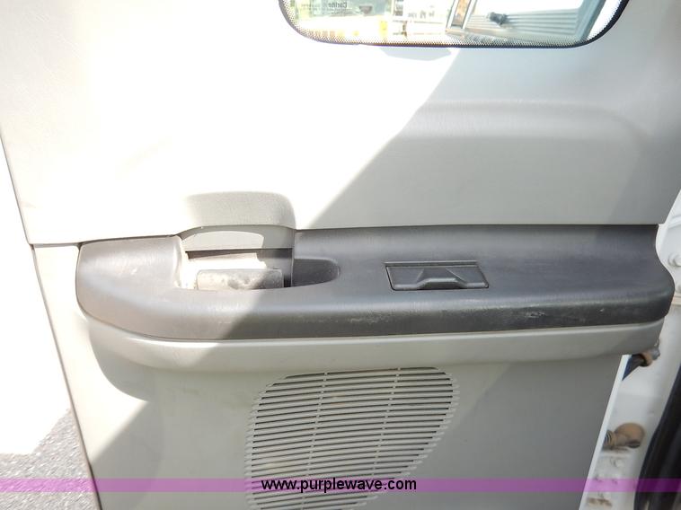 image for item K7438 2006 Ford F350 Super Duty XL SuperCab pickup truck