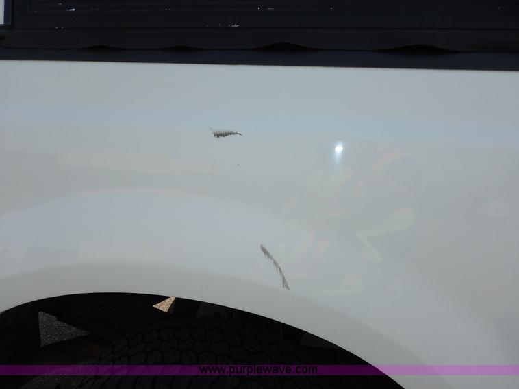 image for item K7438 2006 Ford F350 Super Duty XL SuperCab pickup truck