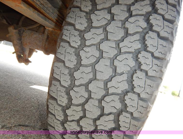 image for item K7438 2006 Ford F350 Super Duty XL SuperCab pickup truck