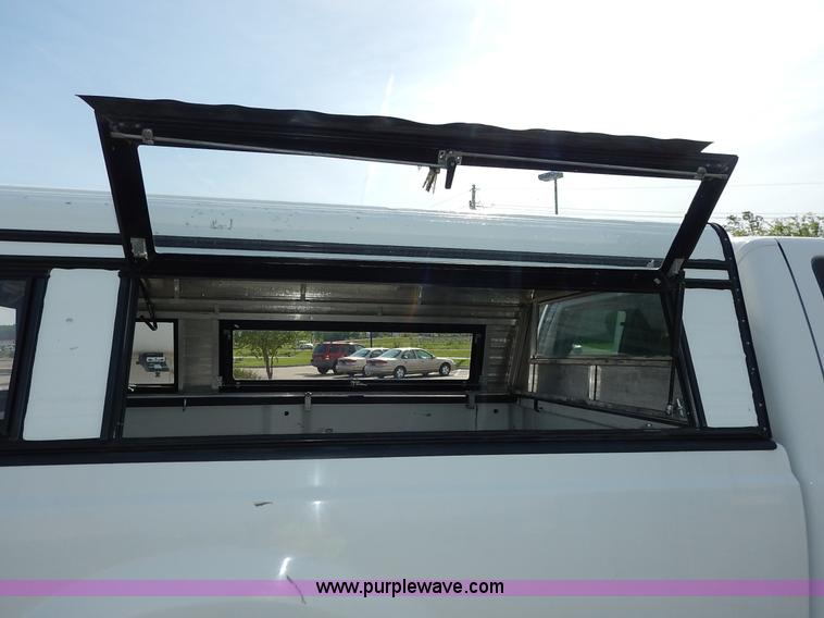 image for item K7438 2006 Ford F350 Super Duty XL SuperCab pickup truck