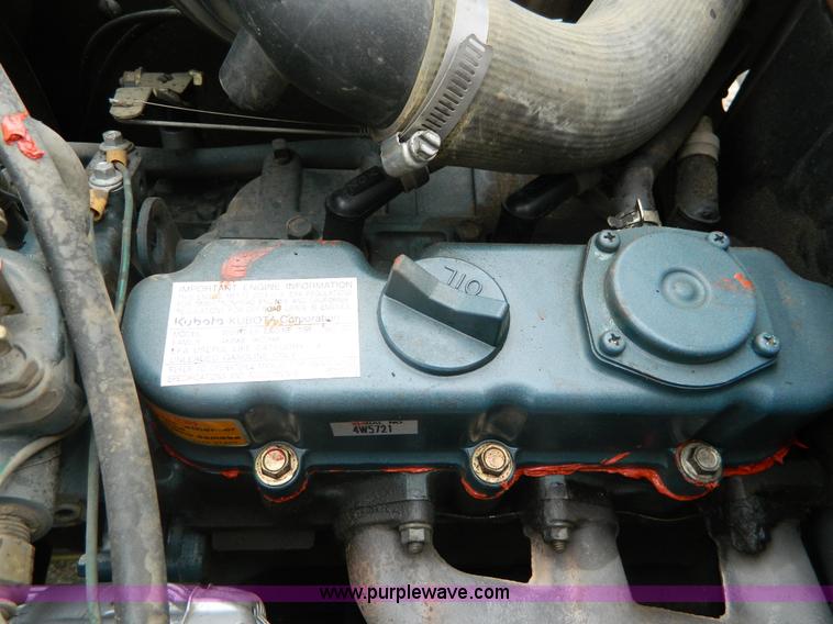 image for item K8040 2005 Grasshopper 729 lawn mower