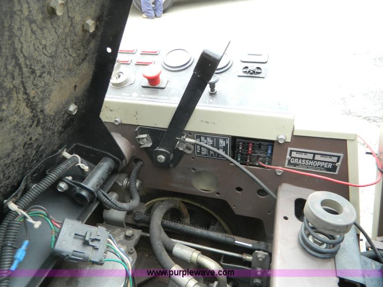 image for item K8040 2005 Grasshopper 729 lawn mower