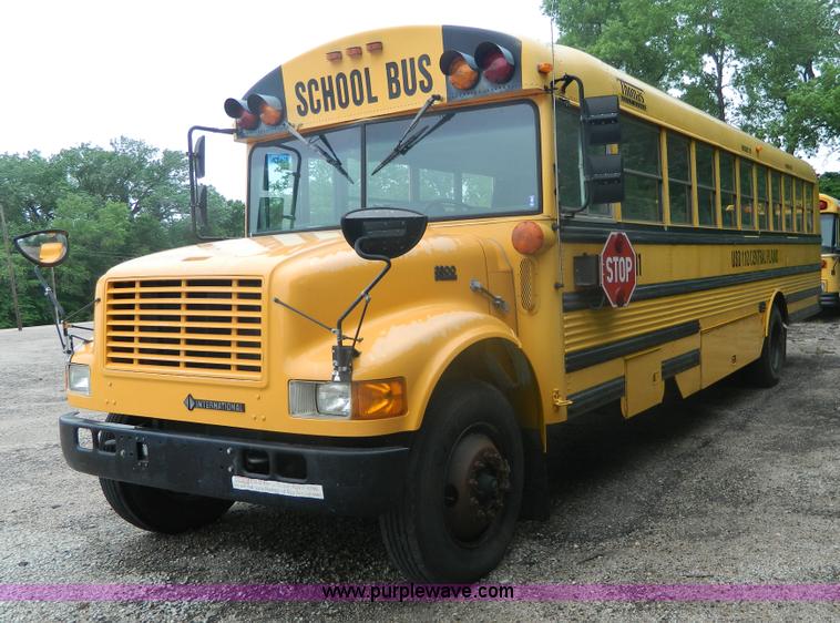 image for item K8069 1997 International 3800 school bus
