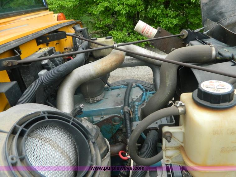 image for item K8069 1997 International 3800 school bus