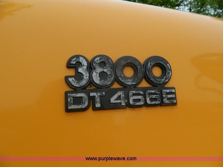 image for item K8069 1997 International 3800 school bus