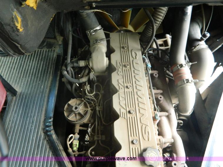 image for item K8070 2000 Blue Bird TC2000 school bus