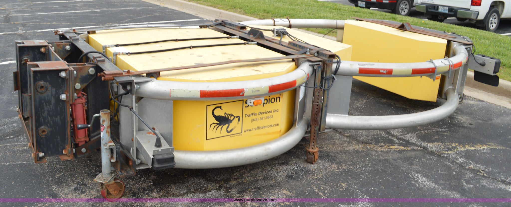 Scorpion crash attenuator in Lee Summit, MO Item G3521 sold Purple Wave