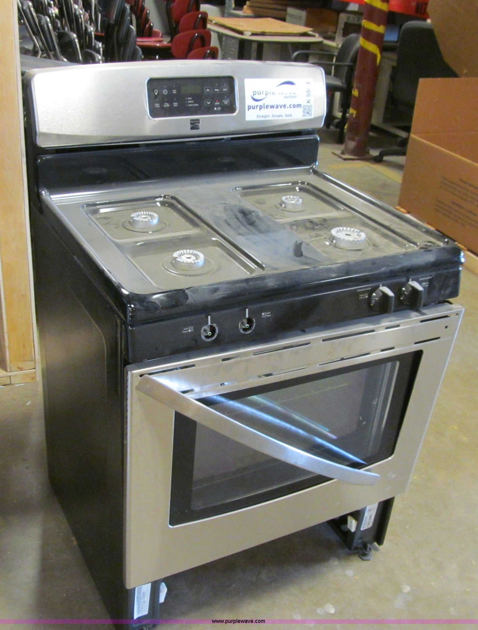 Kenmore gas stove in Des Moines, IA Item K5583 sold Purple Wave