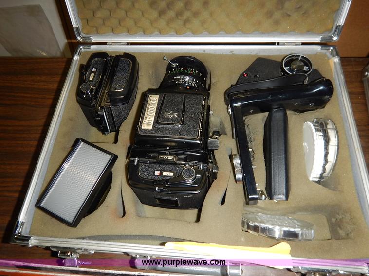 image for item BJ9611 (2) Mamiya cameras