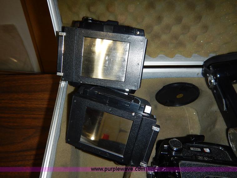 image for item BJ9611 (2) Mamiya cameras