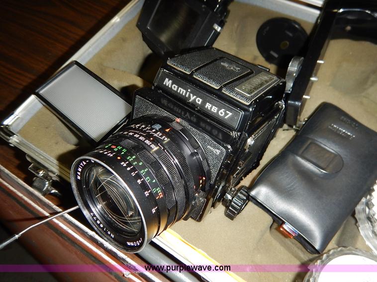 image for item BJ9611 (2) Mamiya cameras