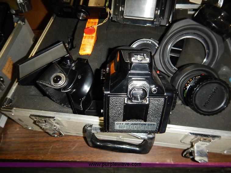 image for item BJ9611 (2) Mamiya cameras