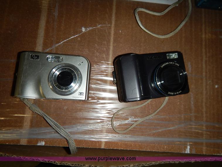 image for item BJ9612 (12) assorted cameras/camcorders
