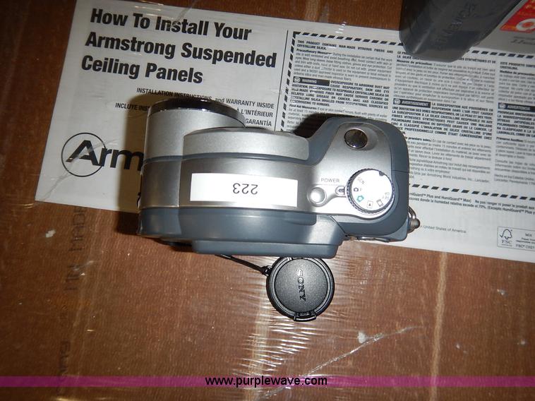 image for item BJ9612 (12) assorted cameras/camcorders