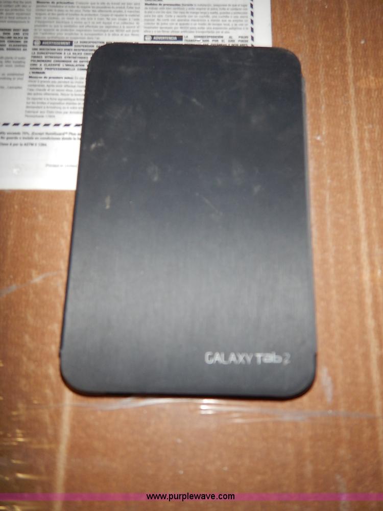 image for item BJ9614 Assorted electronics