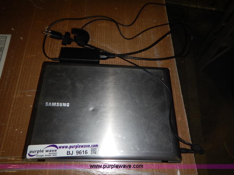 image for item BJ9616 Samsung QX411 laptop